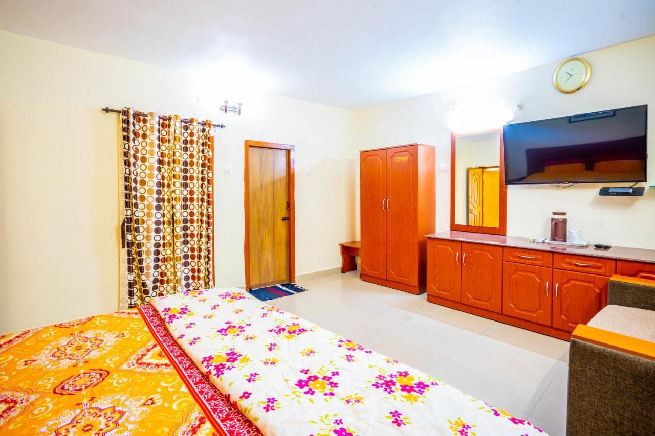 Hotel Tamilnadu - Ooty 1 エクステリア 写真